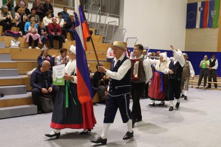 11. MEDNARODNI FOLKLORNI FESTIVAL RAKEK 05 FOTO LJUBO VUKELIČ
